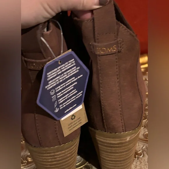 New With Tags Toms Brown Wedge Boots - Picture 5 of 9